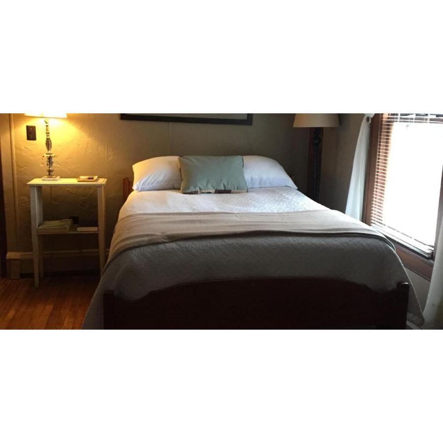 Interlake Rv Park & *